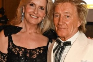 Aging Body, Cruel Eyes