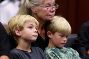 My DIL Demanded Full Custody of My Twin Grandsons after Ignoring Us for 10 Years – What One of the Boys Told the Judge Made the Whole Courtroom Freeze