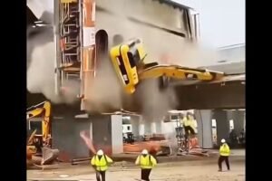 Lessons From Tragedy: Understanding the Sampoong Department Store and Rana Plaza Disasters