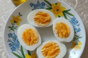 Doctors reveal that eating boiled eggs in the morning causes …. See more