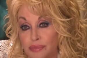 With heavy hearts… 💔 Dolly Parton needs our prayers and support