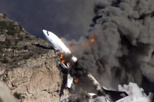 Tragic: Passenger Plane Reportedly Crashes Near Mountain Range — Massive Emergency Response Underway