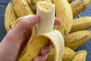 Here’s What Happens When You Eat One Banana A Day. Ladies, Take Note!