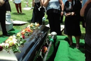 I Walked Into My Ex Husband’s Funeral With Five Children Until He Saw Their Faces and Everything Changed