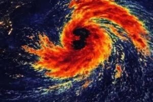 BE CAREFUL AMERICA!!! Super Storm is co