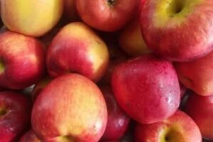 Doctors Reveals That Eating One Apple Every Night Causes …