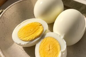 Boiled Eggs vs. Fried Eggs: Which Makes the Healthiest Breakfast Choice?