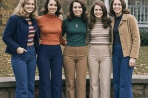 Girls in the 1970s: What Detail Do You Notice First in This Vintage Photo?
