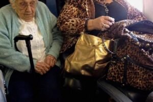 A Woman on the Plane Took Up Part of My Grandmother’s Seat — Then an Unexpected Moment Changed Everything