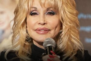 Dolly Parton’s ‘Real’ Cause Of Death Revealed As Driver Claims It ‘Wasn’t Cancer’