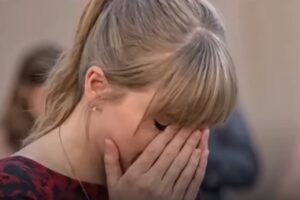 Taylor Swift Makes Headlines
